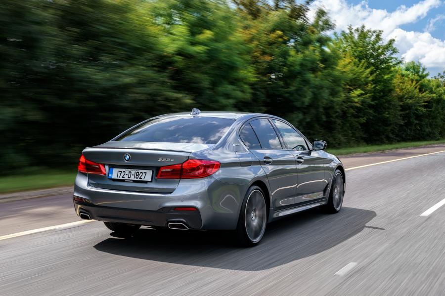  BMW 530e M Sport (G30) 2017 года  (UK) (фото 30 из 40)